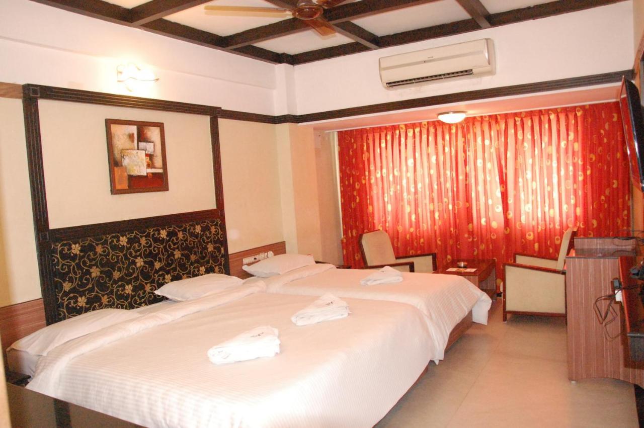 Hotel Blue Star Coimbatore Exterior foto